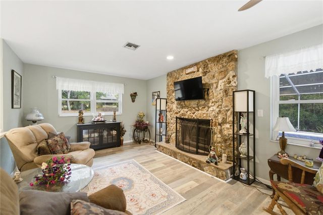 8951 SW 202ND AVENUE ROAD, Dunnellon, FL 34431