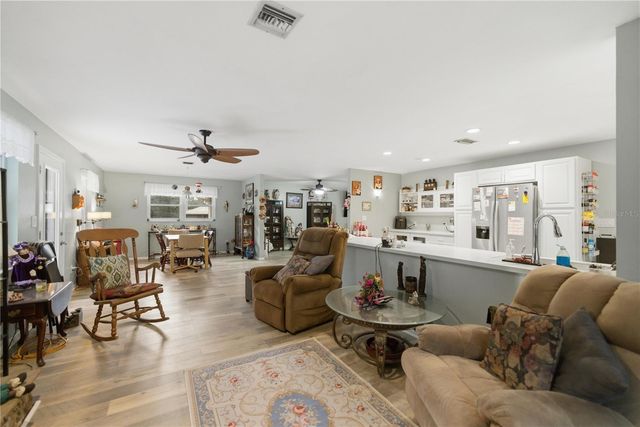 8951 SW 202ND AVENUE ROAD, Dunnellon, FL 34431