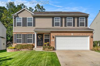 2615 Compton Drive, Waterford, MI 48329