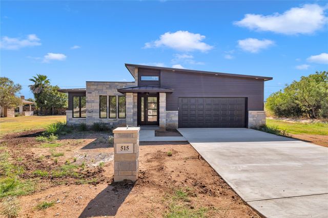515 Sun Ray, Horseshoe Bay, TX 78657