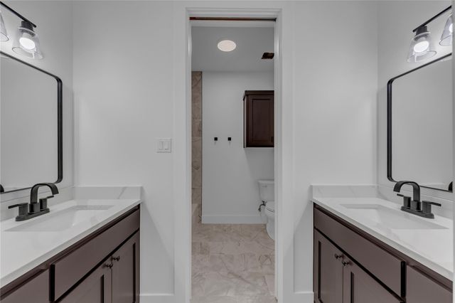 515 Sun Ray, Horseshoe Bay, TX 78657