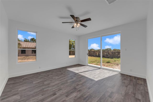 515 Sun Ray, Horseshoe Bay, TX 78657
