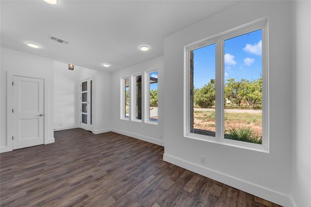 515 Sun Ray, Horseshoe Bay, TX 78657
