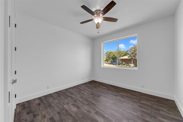 515 Sun Ray, Horseshoe Bay, TX 78657