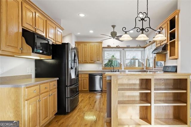 980 Cowart Mountain Trail, Waleska, GA 30183