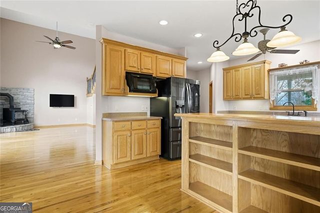 980 Cowart Mountain Trail, Waleska, GA 30183