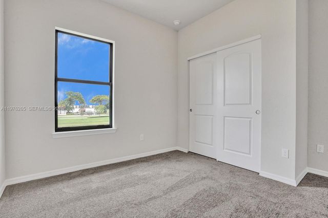 2202 S Appleton Circle S, Oakland Park, FL 33309