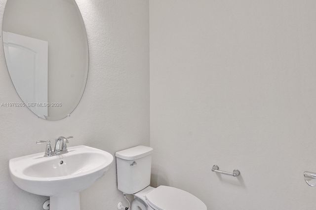 2202 S Appleton Circle S, Oakland Park, FL 33309