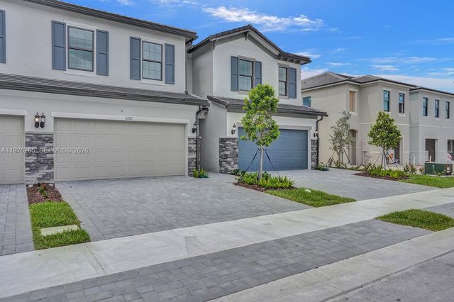 2202 S Appleton Circle S, Oakland Park, FL 33309