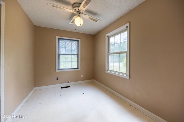 413 Seymour Street, Aberdeen, NC 28315