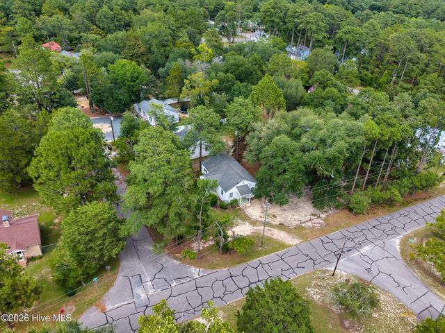 413 Seymour Street, Aberdeen, NC 28315