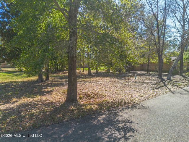 Harmanson Vue, Biloxi, MS 39531