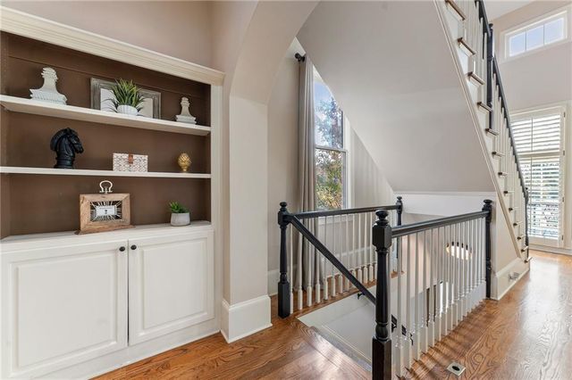 1950 Heritage Walk, Alpharetta, GA 30004