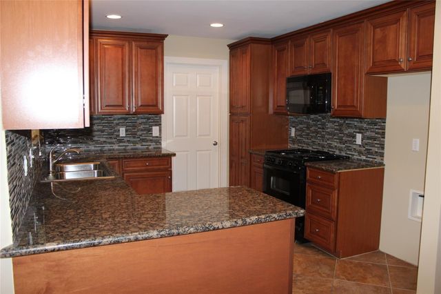 10301 Ivyridge Road, Houston, TX 77043