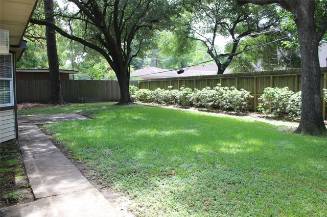 10301 Ivyridge Road, Houston, TX 77043