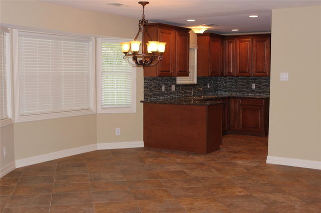 10301 Ivyridge Road, Houston, TX 77043