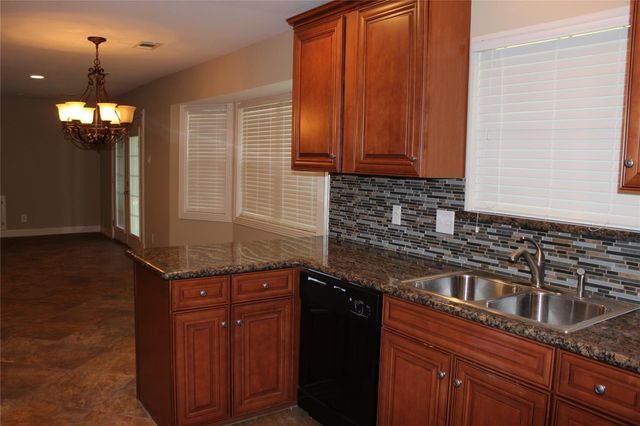 10301 Ivyridge Road, Houston, TX 77043