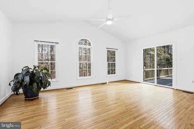 5 ENGLES CT, Stafford, VA 22554