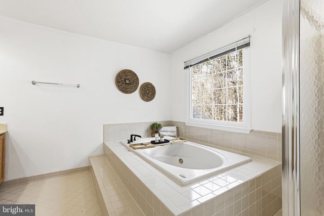 5 ENGLES CT, Stafford, VA 22554