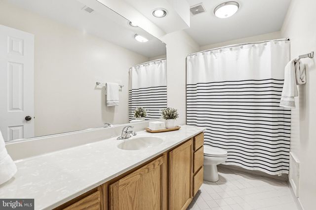 5 ENGLES CT, Stafford, VA 22554