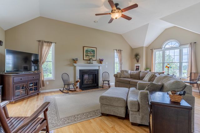 73 Milo Lane, Somersworth, NH 03878