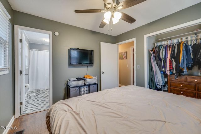 3200 Buckingham Drive, Johnson City, TN 37604