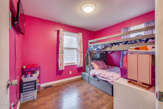 3200 Buckingham Drive, Johnson City, TN 37604