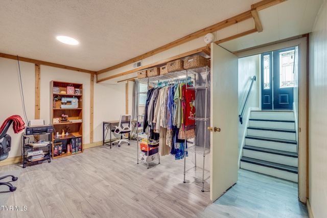 3200 Buckingham Drive, Johnson City, TN 37604