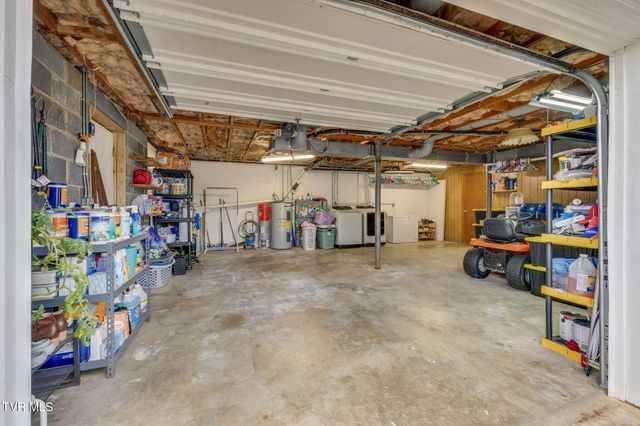 3200 Buckingham Drive, Johnson City, TN 37604