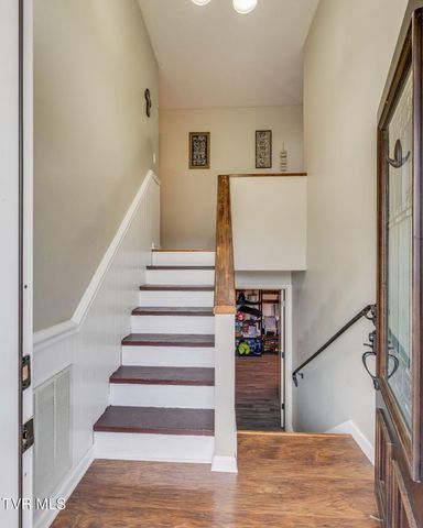 3200 Buckingham Drive, Johnson City, TN 37604