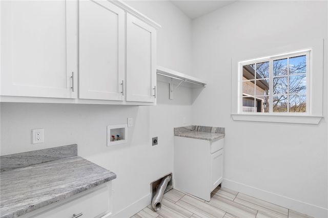 3364 Sagely Lane, Springdale, AR 72764