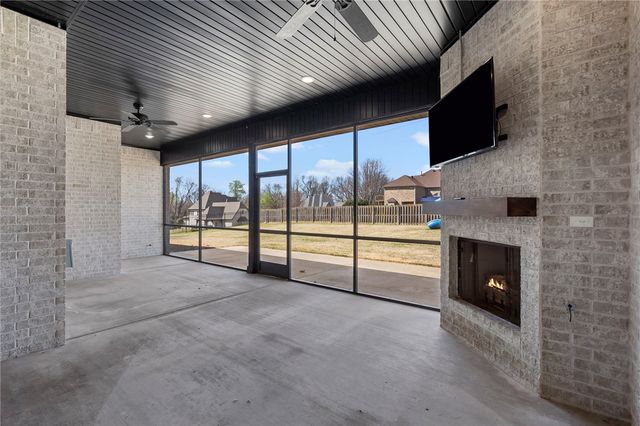 3364 Sagely Lane, Springdale, AR 72764