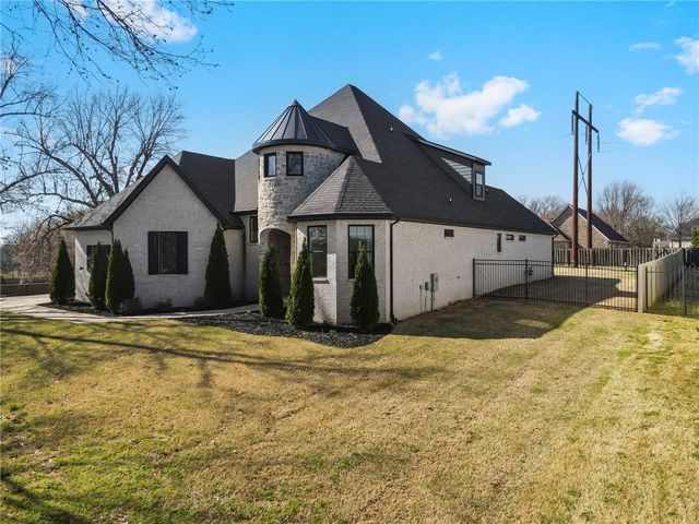 3364 Sagely Lane, Springdale, AR 72764