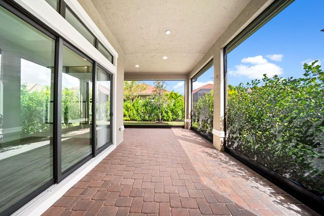 11795 Vivar Run, Parkland, FL 33076