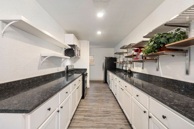 1411 Harvest Hill Lane, Arlington, TX 76014