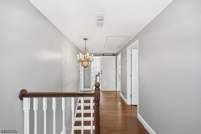 26 E Harrison Pl, Livingston Twp., NJ 07039