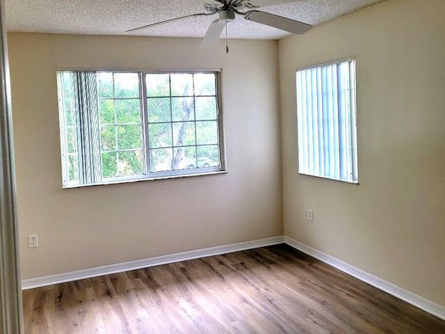 4195 N Haverhill Road 324, West Palm Beach, FL 33417