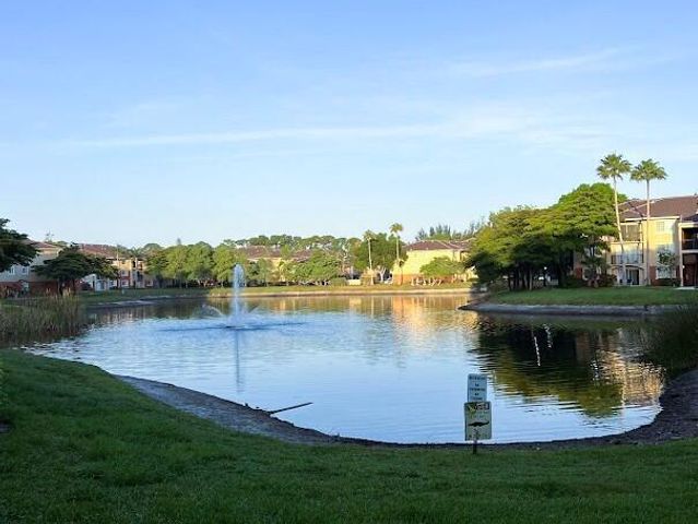 4195 N Haverhill Road 324, West Palm Beach, FL 33417