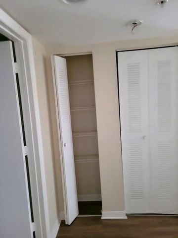 4195 N Haverhill Road 324, West Palm Beach, FL 33417