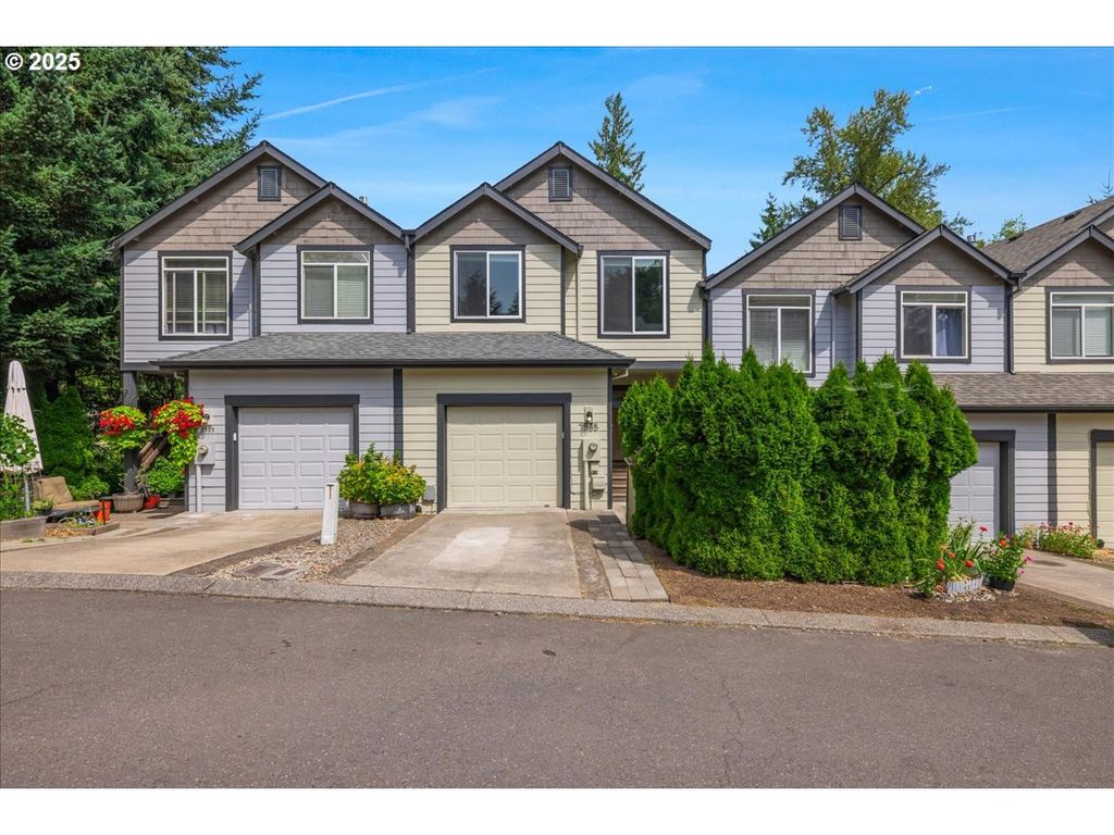 7585 Sw ONNAF Ct, Tigard, OR 97224