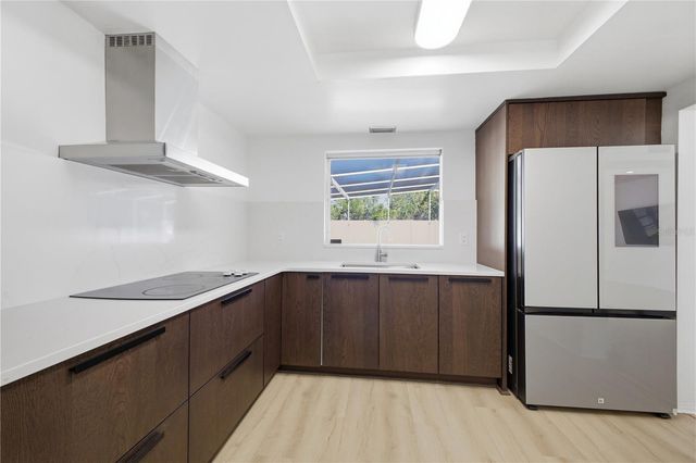 2612 BOTANY AVENUE, Sarasota, FL 34239