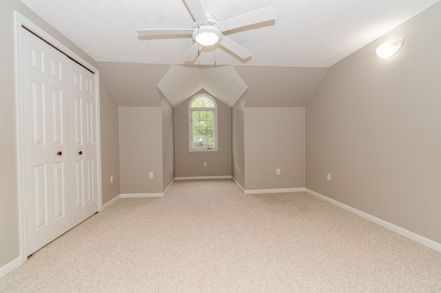 2283 Pioneer Avenue, Winterset, IA 50273