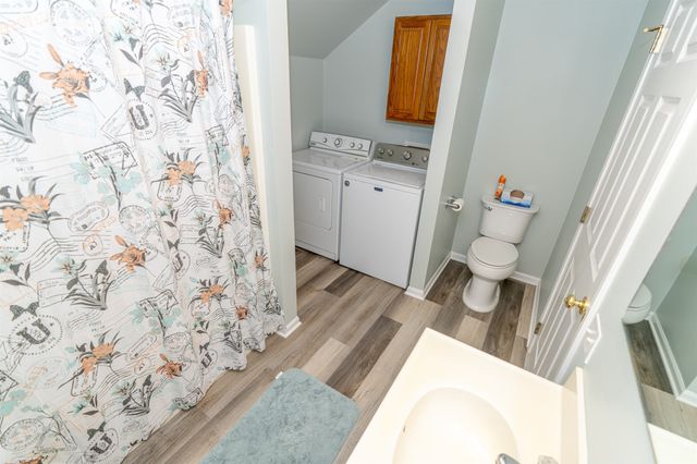 2283 Pioneer Avenue, Winterset, IA 50273
