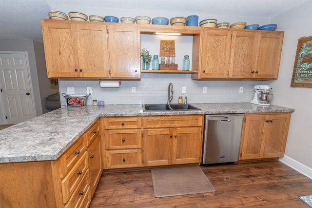 2283 Pioneer Avenue, Winterset, IA 50273