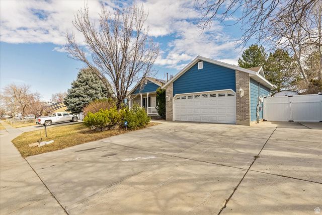 3899 S CHATTERLEIGH RD, West Valley City, UT 84128