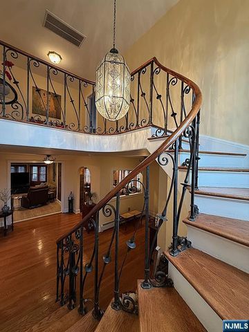 632 Belgrove Drive, Kearny, NJ 07032