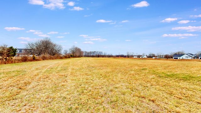 3021 Highway 25, Cottontown, TN 37048