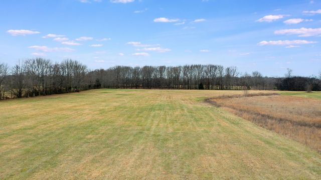 3021 Highway 25, Cottontown, TN 37048