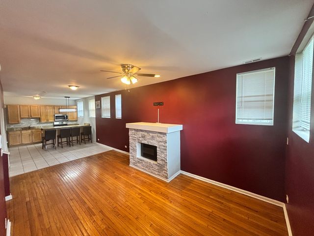 1430 E 69th Street 1S, Chicago, IL 60637