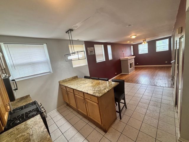 1430 E 69th Street 1S, Chicago, IL 60637